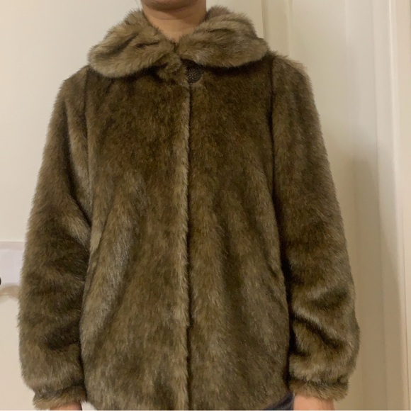 Mob Wife Brown Faux Fur Short Collar Jacket - Picture 3 of 6
